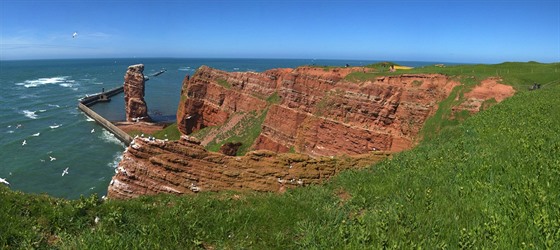 Skalnatý mys Dlouhá Anna je symbolem ostrova Helgoland.