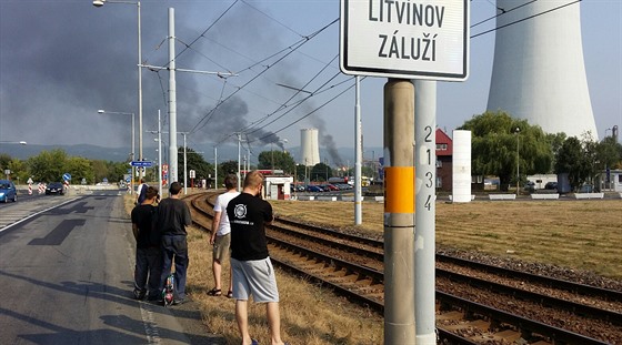 Poár v chemice firmy Unipetrol v Záluí (13. srpna 2015)