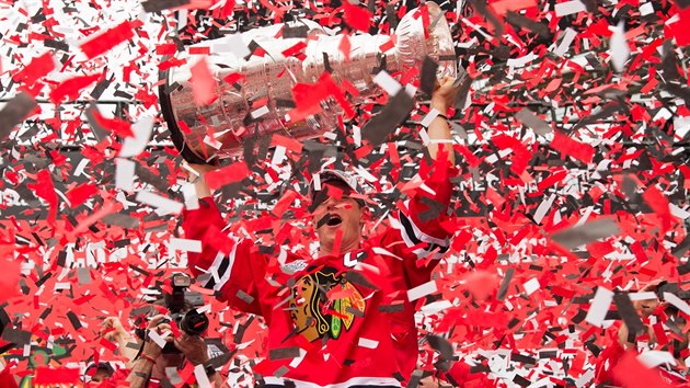 Chicago slav tet Stanley Cup za poslednch est let. To roubuje ceny lstk na maximum