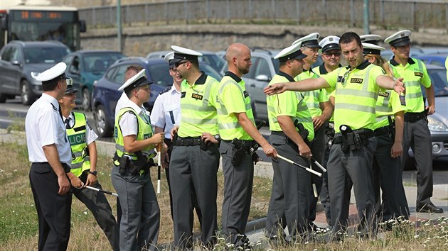 Policist v Jihlav soutili v zen dopravy. Vybrali si k tomu nejrunj kiovatku ve mst, u City parku.