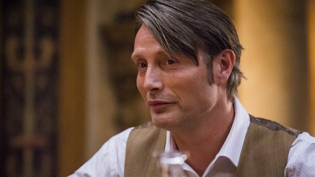 Mads Mikkelsen v tet ad serilu Hannibal.