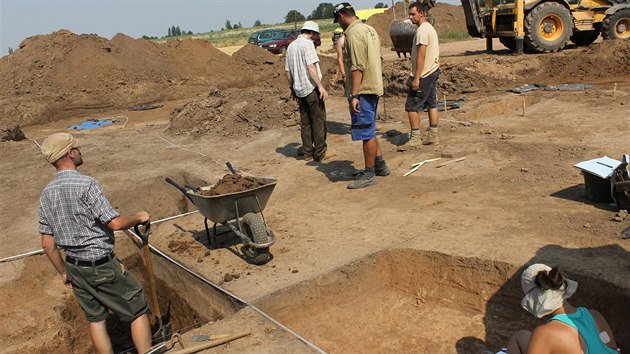 Archeologov u Ploti nad Labem narazili na pozstatky hut z doby msk. V echch je to uniktn objev.