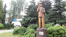 V současné době je socha Pana Tau poškozená. V současné době je socha Pana Tau poškozená.