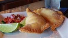 Empanadas jsou plnné tatiky se slanou nebo sladkou náplní