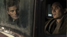 Z natáení filmu Anthropoid - Jamie Dornan jako Jan Kubi a Cillian Murphy jako...