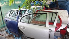 Vci zadrené havíovskými policisty pi domovních prohlídkách pachatel.
