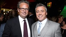 Matthew Perry a Matt LeBlanc (Los Angeles, 10. srpna 2015)