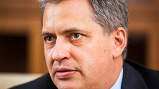 Ministr pro lidská práva, rovné příležitosti a legislativu během rozhovoru pro... Ministr pro lidská práva, rovné příležitosti a legislativu během rozhovoru pro...
