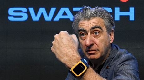 Nick Hayek: Apple Watch jsou zajímavou hrakou, ale ne revolucí