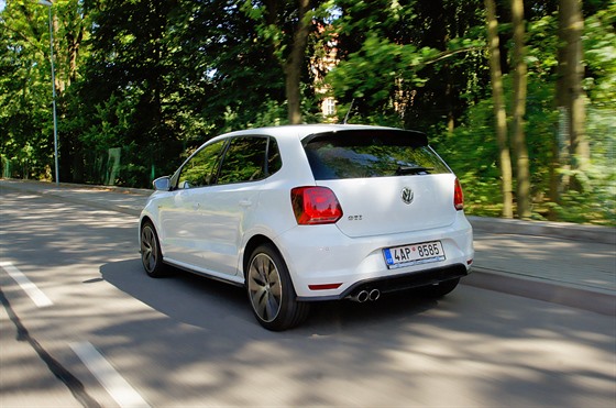 VW Polo GTI proti Opelu Corsa OPC