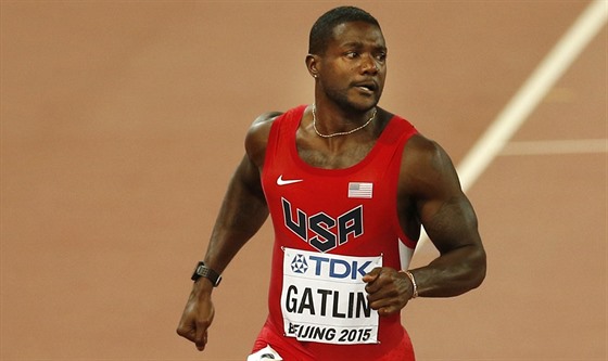 Justin Gatlin pi rozbhu na 100 metr.