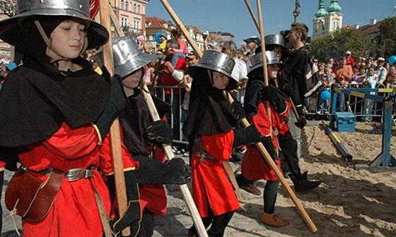 i Slavnostech královny Eliky oije historické centrum Hradce Králové...