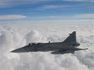 Gripen eskch vzdunch sil doprovz armdn specil s ministrem Stropnickm...