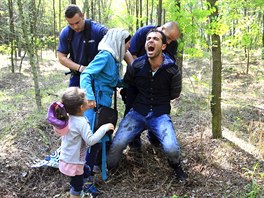 UPRCHLICKÁ VLNA. Benci ze Sýrie pokraují v pokusech pekroit...