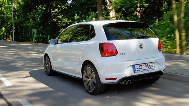 VW Polo GTI proti Opelu Corsa OPC