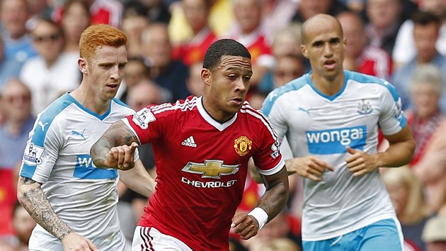 Memphis Depay z Manchesteru United v utkn proti Newcastlu.