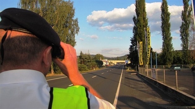 Policist na Sokolovsku si pohali na idie. Ze sta jich dvacet mlo problm.