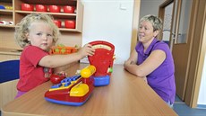 První děti si do nové mateřské školy Nad Plovárnou přijdou hrát už za necelý... První děti si do nové mateřské školy Nad Plovárnou přijdou hrát už za necelý...