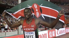 Nicholas Bett slaví zlatou medaili ze závodu na 400 metrů překážek na MS v... Nicholas Bett slaví zlatou medaili ze závodu na 400 metrů překážek na MS v...