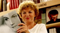 Libuše Švormová, jejímž hlasem mluví filmová Anglika, slaví osmdesátiny. Libuše Švormová, jejímž hlasem mluví filmová Anglika, slaví osmdesátiny.
