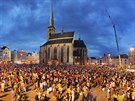 Obí loutky panlského soubor Carros de Foc tikrát proly Plzní a pedvedly...