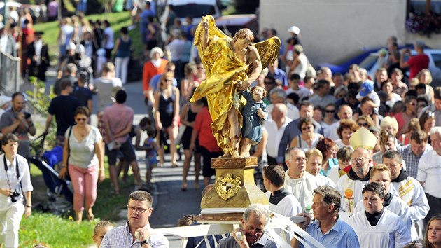 V Brtnici nedaleko Jihlavy se v nedli podvact konal prvod masek k vro posledn morov rny. Ta msto stihla v roce 1715.