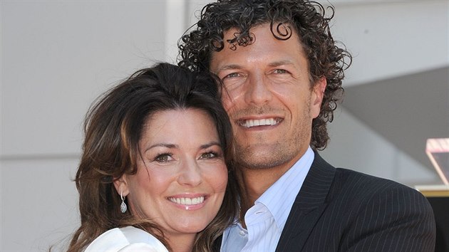 Shania Twain a jej souasn partner Frdric Thibaud (Los Angeles, 2. ervna 2011)