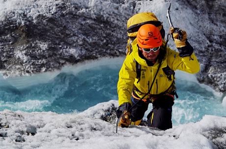 Tomá Petreek pi výstupu na Gasherbrum I.