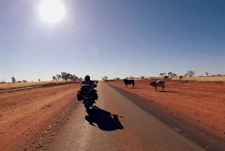 Souástí prodeje jsou pozemky o rozloze 77 300 kilometr tverených, co odpovídá zhruba jednomu procentu rozlohy Austrálie.