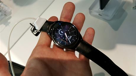 Voká Ludk: Chytré hodinky Samsung Gear S2