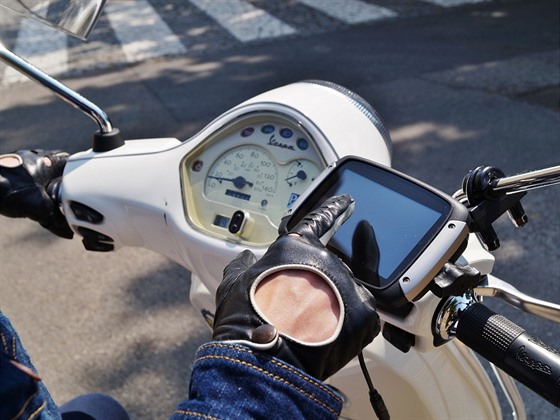 Motorkáská navigace TomTom Rider 40