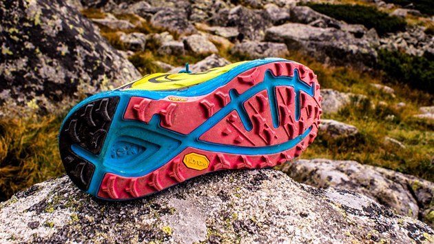 TEST: Hoka One One Speedgoat - horský kamzík, který poslouží i v tom... TEST: Hoka One One Speedgoat - horský kamzík, který poslouží i v tom...