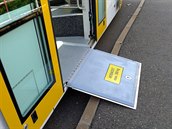Detail plošiny pro bezbariérový vstup do tramvaje EVO1.