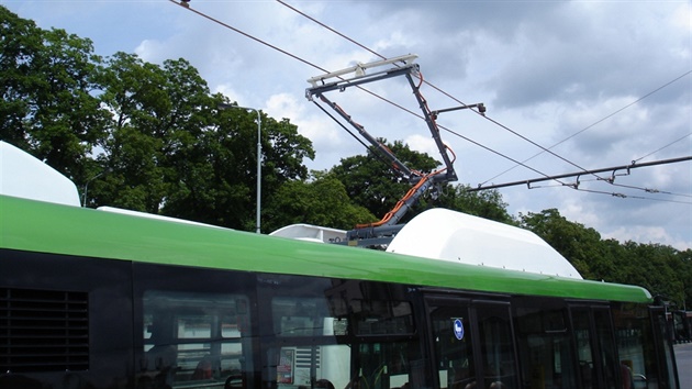 Elektrobus SOR EBN 11 jezd na pravideln lince.