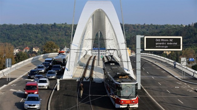 Výstavba tunelového komplexu Blanka - staveniště Trojský most 6. 10. 2014. Výstavba tunelového komplexu Blanka - staveniště Trojský most 6. 10. 2014.