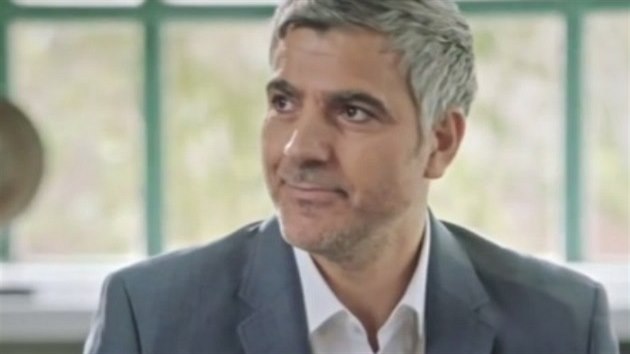 Na Slovensku hraje v reklam na levn nbytek dvojnk George Clooneyho.