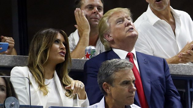 VIP NVTVA. Souboj sester Williamsovch na US Open si nenechal ujt ani prezidentsk kandidt Donald Trump a jeho manelka Melanie.