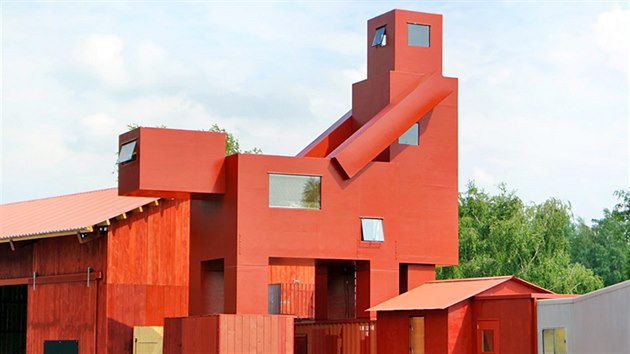 Prce studia Atelier Van Lieshout, kter zaloil vstedn nizozemsk designr Joep van Lieshout, je soust festivalu, jen probh po celm regionu Por v zpadnm Nmecku. 