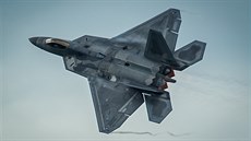 Americký letoun F-22 Raptor po startu ze základny Ämari v Estonsku