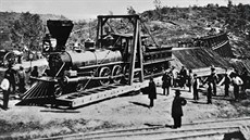Stavba železnice ve městě Topeka v Kansasu v roce 1870 Stavba železnice ve městě Topeka v Kansasu v roce 1870