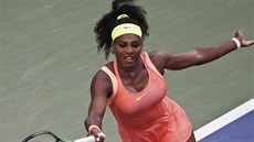 Americká tenistka Serena Williamsová   v duelu s krajankou Madison Keysovou.