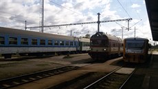 Křížení vlaků v Chlumci nad Cidlinou. Křížení vlaků v Chlumci nad Cidlinou.