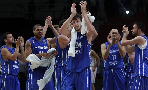 et basketbalist slav vhru nad Chorvatskem a postup do tvrtfinle...