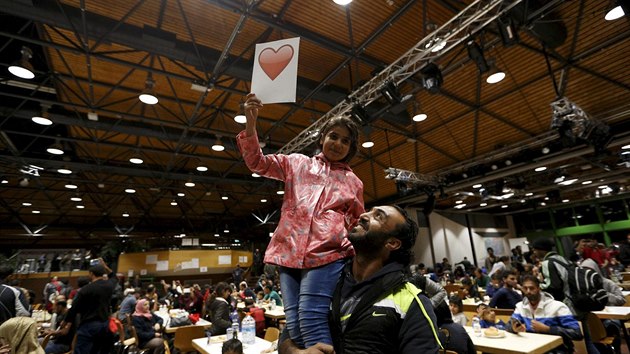 Uprchlci na ndra v Dortmundu (14. z 2015)