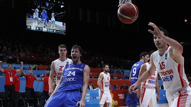 esk basketbalista Jan Vesel se raduje, prv zasmeoval proti Chorvatsku.