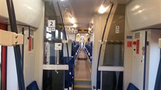 eské dráhy nasazují na osobní vlaky na podkrunohorské lince z Dína do...