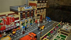 Modely ze stavebnice Lego zapjí stavitelé z rzných míst R. Model msta z...