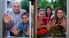 Rodina Haddadova ze Sýrie už žije v Hradci Králové. Pomohla jim královéhradecká... Rodina Haddadova ze Sýrie už žije v Hradci Králové. Pomohla jim královéhradecká...