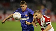 JEŠTĚ STEAUA BUKUREŠŤ. Dorin Goian je vlevo, vpravo pak tehdejší slávistický... JEŠTĚ STEAUA BUKUREŠŤ. Dorin Goian je vlevo, vpravo pak tehdejší slávistický...