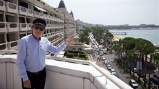 Miro birka natáel videoklip k písni Live ve francouzském Cannes.
